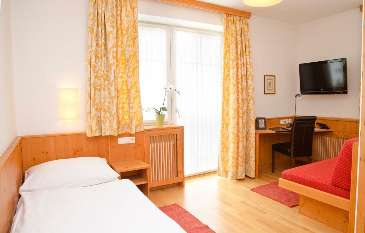 Hotel Gasthof Koenig Kremsmünster Esterno foto